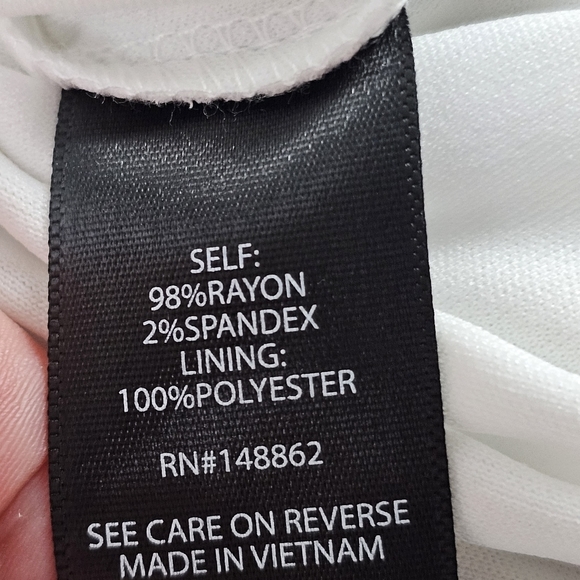 TORRID Floral Rayon Slub Maxi Dress in 2 (18/20) - Picture 6 of 7